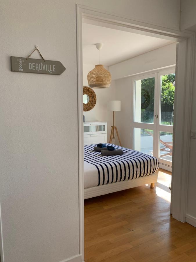 Trouville, Appartement Renove Avec Grande Terrasse Au Calme Exteriör bild